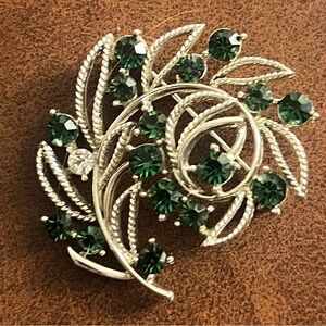 Gorgeous Vintage J. L. Fisher Signed Brooch Pin, 16.10 Grams 2”